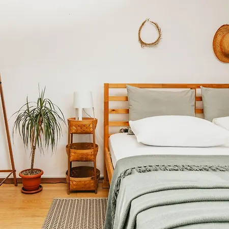 Mona Glamping Caravan Κάμπινγκ *