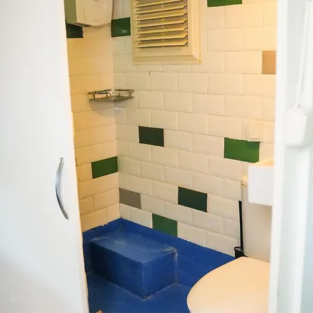 Mona Glamping Caravan Κάμπινγκ *