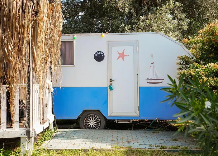 Mona Glamping Caravan Kemp Seferihisar