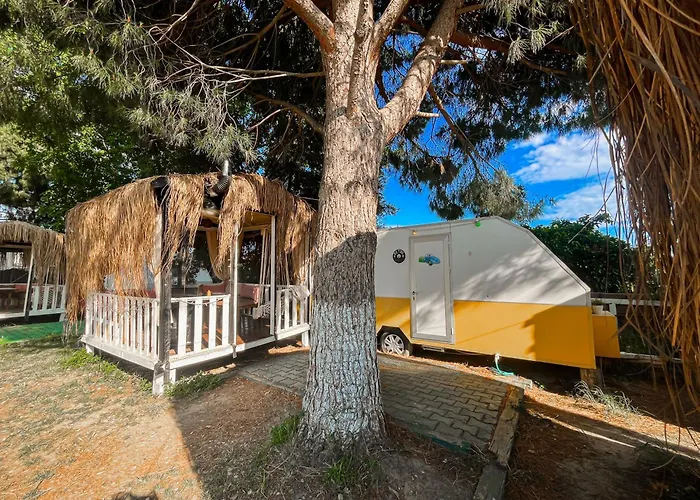 Mona Glamping Caravan Seferihisar