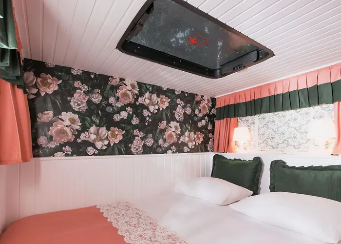 Mona Glamping Caravan Kemp Seferihisar