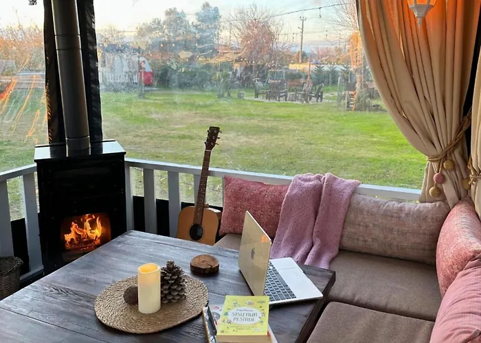 Mona Glamping Caravan Kemp Seferihisar