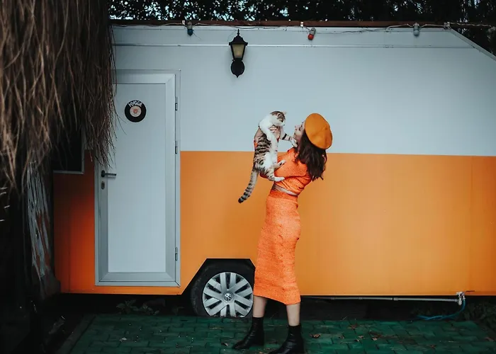 Mona Glamping Caravan