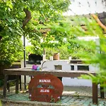Mona Glamping Caravan Campingplads *