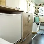 אתר קמפינג Mona Glamping Caravan ספריהיסאר