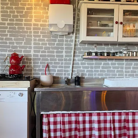 אתר קמפינג Mona Glamping Caravan