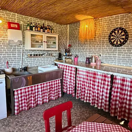 Mona Glamping Caravan אתר קמפינג