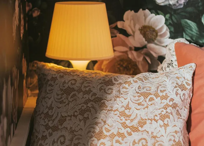 Mona Glamping Caravan * سفيريهيسار