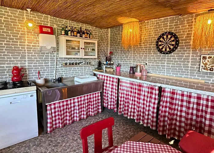 Mona Glamping Caravan مكان تخييم